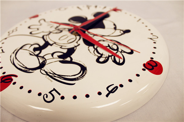 馬口鐵圓盤鐘表 馬口鐵圓盤鐘表